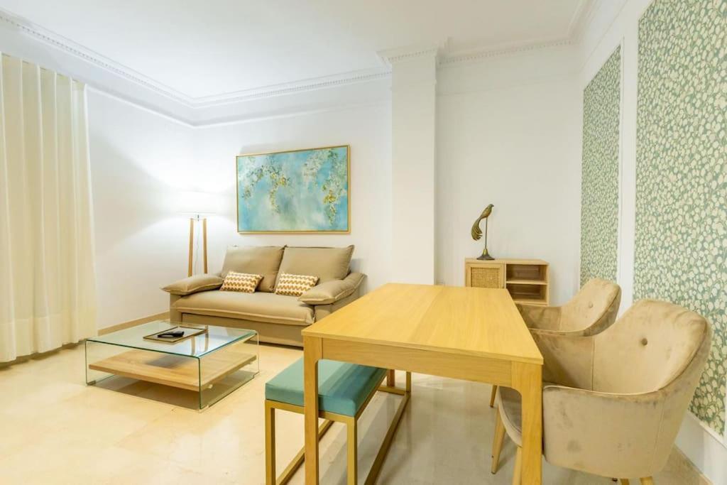 Imperial Central Suite By Valcambre Seville Ngoại thất bức ảnh